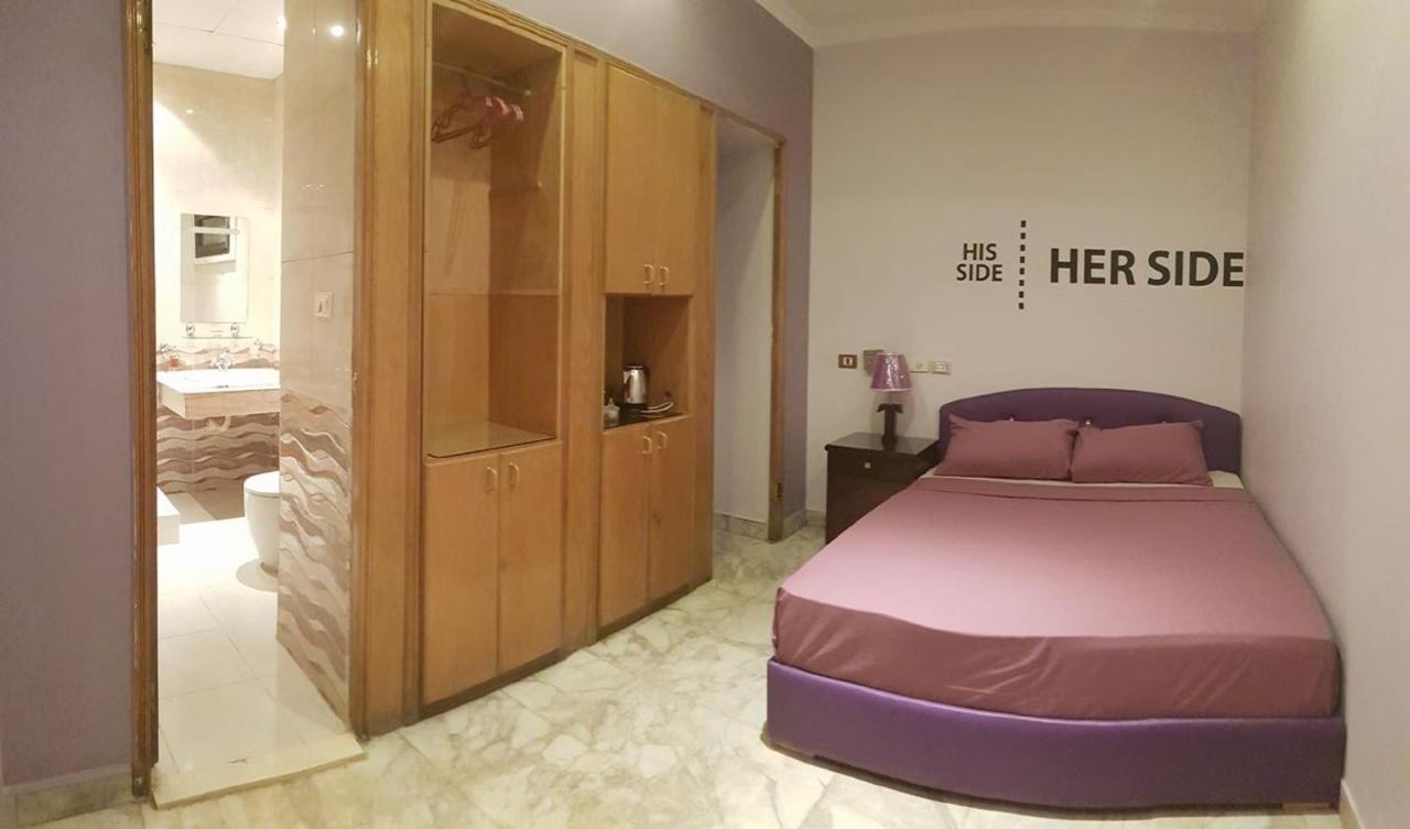 Tahrir Square Hostel Кайро Екстериор снимка