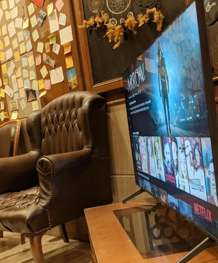 Tahrir Square Hostel Кайро Екстериор снимка