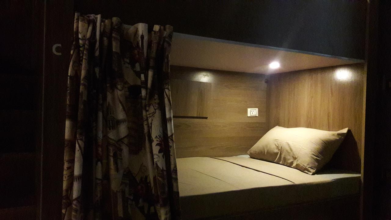 Tahrir Square Hostel Кайро Екстериор снимка