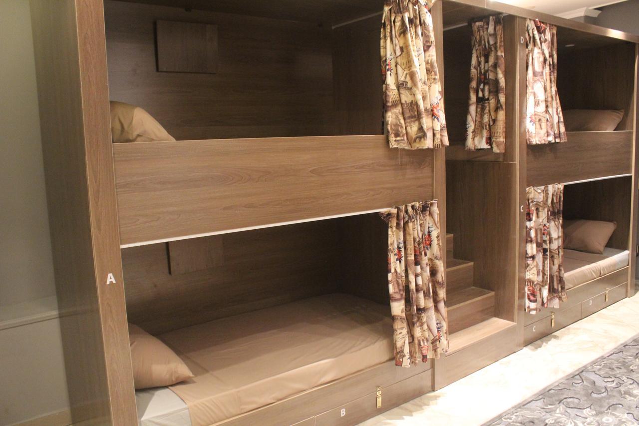 Tahrir Square Hostel Кайро Екстериор снимка