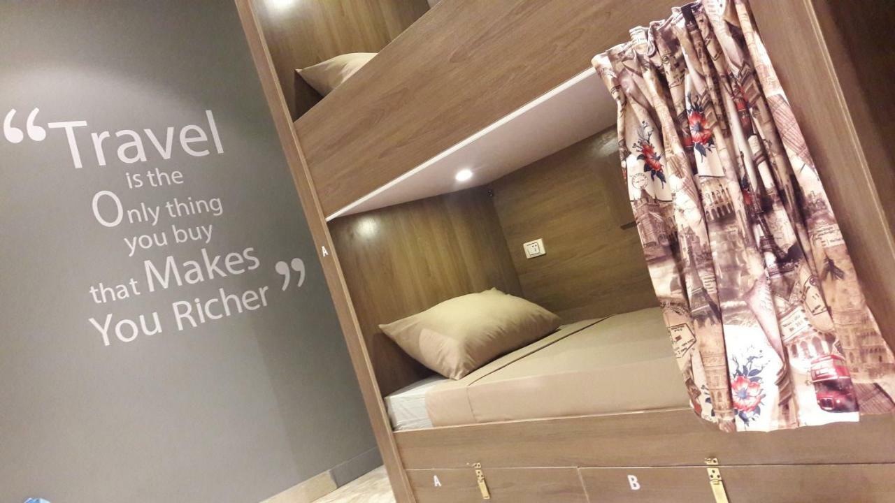 Tahrir Square Hostel Кайро Екстериор снимка