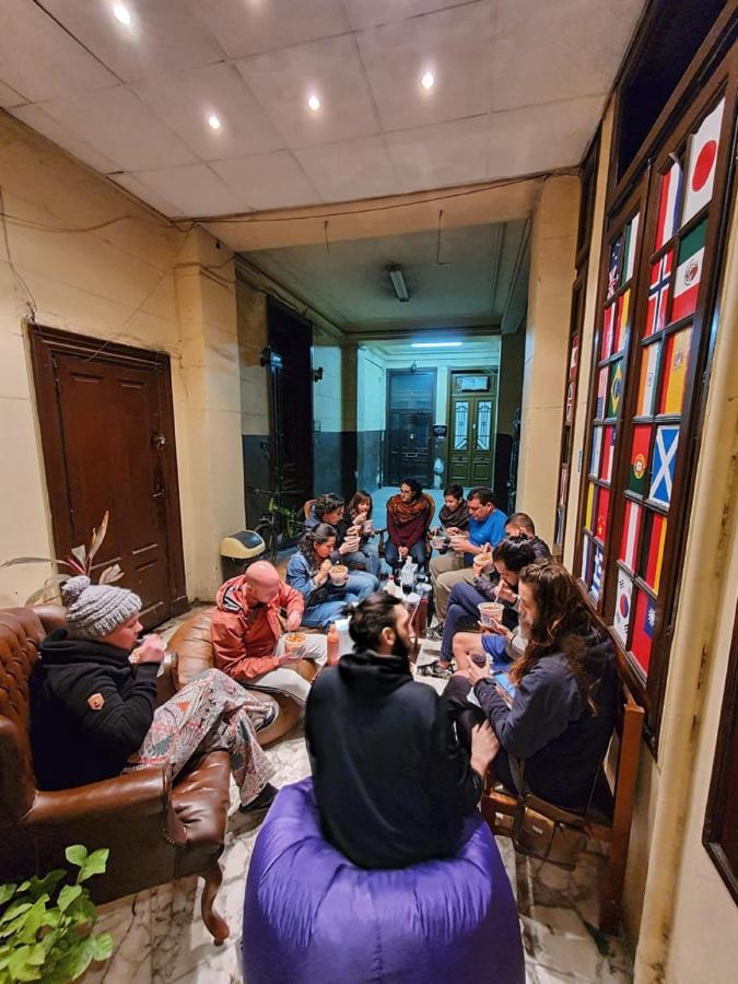 Tahrir Square Hostel Кайро Екстериор снимка